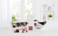 Georg Jensen Bloom Skål med chokolade og lakrids