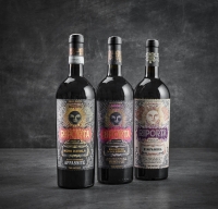 Vinpakke 8 - firmajulegave med 3 fl. klassisk italiensk rødvin