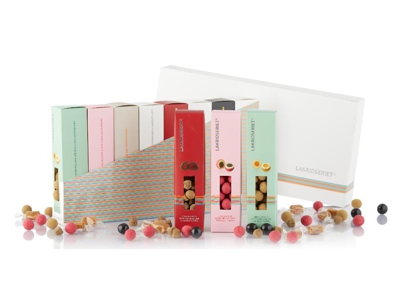 Lakridseriet "Jorden rundt" gaveæske, 8 æsker |880g