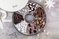Snow Crystal Selection Mix | 750g.  Stor gaveæske med julefavoritter fra Xocolatl