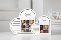 White Heart 4 | 38g.  Lille gaveæske med fyldte chokolader fra Xocolatl