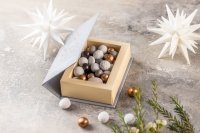 Grey Christmas Book | 110g.  Søde julelækkerier i gavebog fra Xocolatl