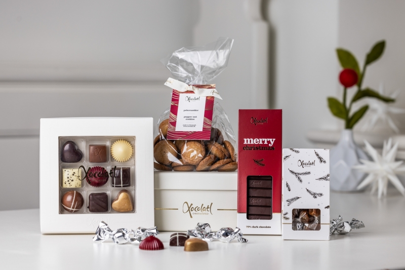 Christmas Box Red | 300g.  Gavekasse med julelækkerier fra Xocolatl